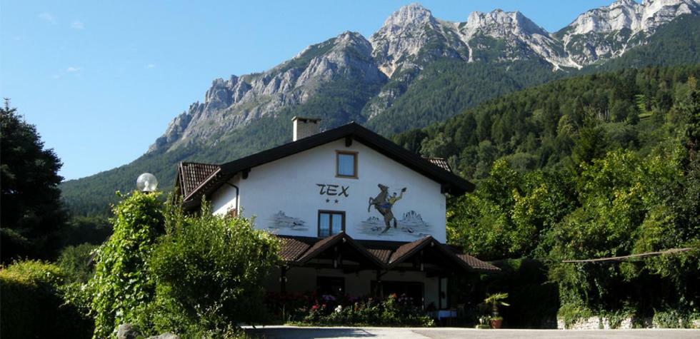 维塔罗Botton D'Oro Delle Dolomiti住宿加早餐旅馆 外观 照片