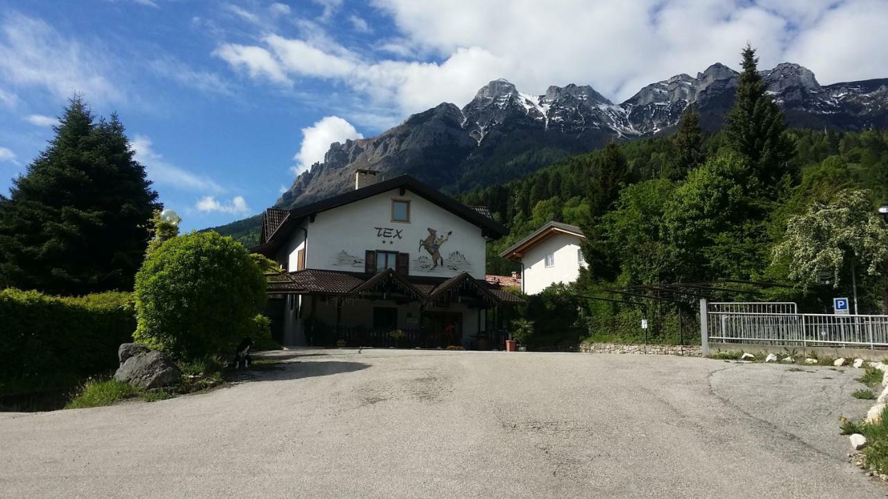 维塔罗Botton D'Oro Delle Dolomiti住宿加早餐旅馆 外观 照片